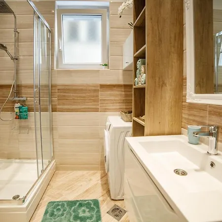 Luxury 公寓 诺威萨